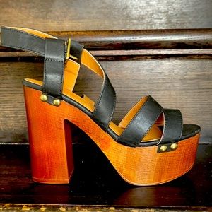 Hugh heeled, platform sandals